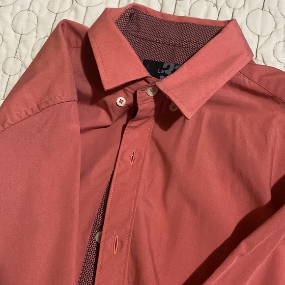 Dress shirt from simons - Picture 3 of 6